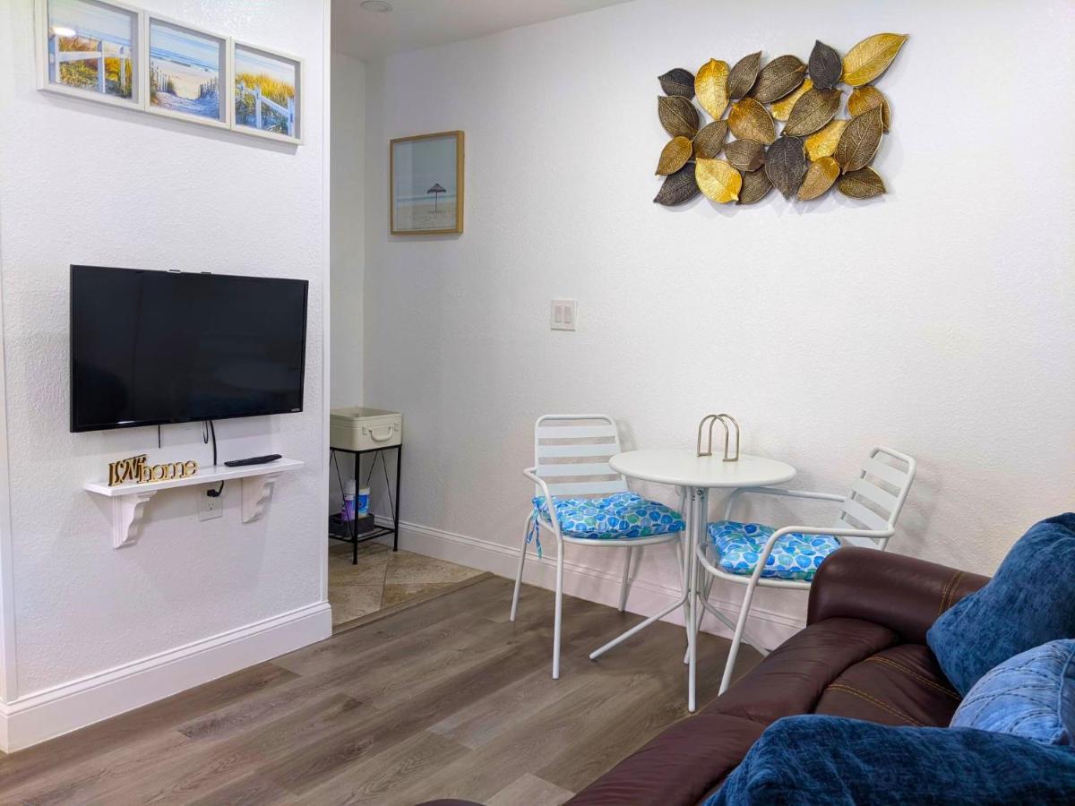 Apartment Summer Breezes Holiday
